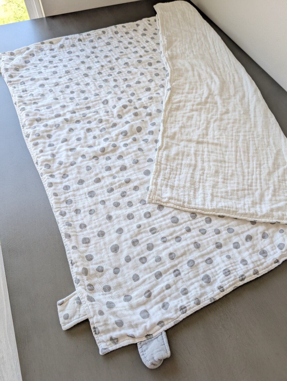Disney Baby White Cotton Gray Polka Dot Blanket Cover Size 39"X39" Square